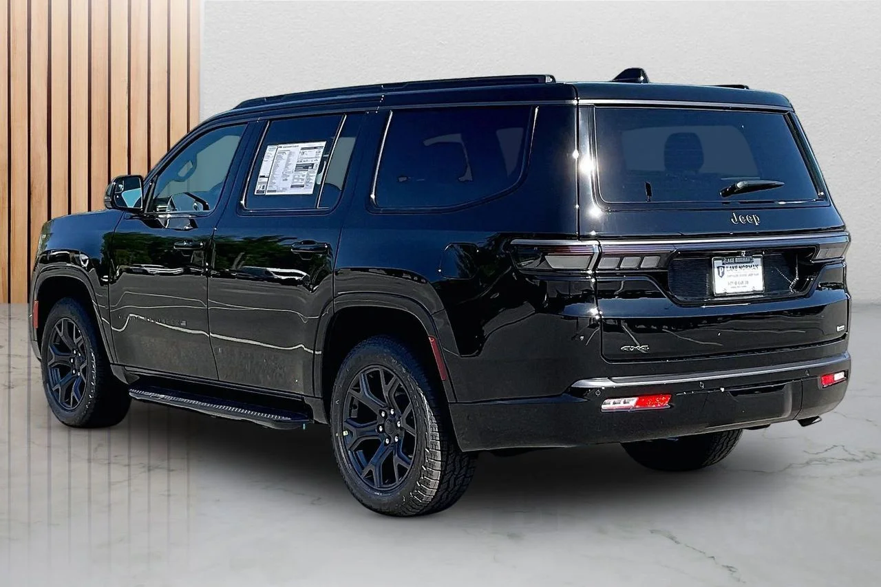 New 2026 High Gloss Black Exterior Paint Jeep Upland image 7