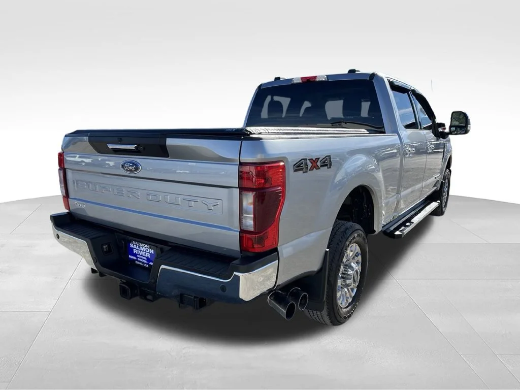 Used 2022  Ford XL image 5