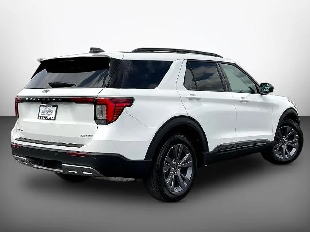 New 2026 Star White Metallic Tri-Coat Ford Active image 57