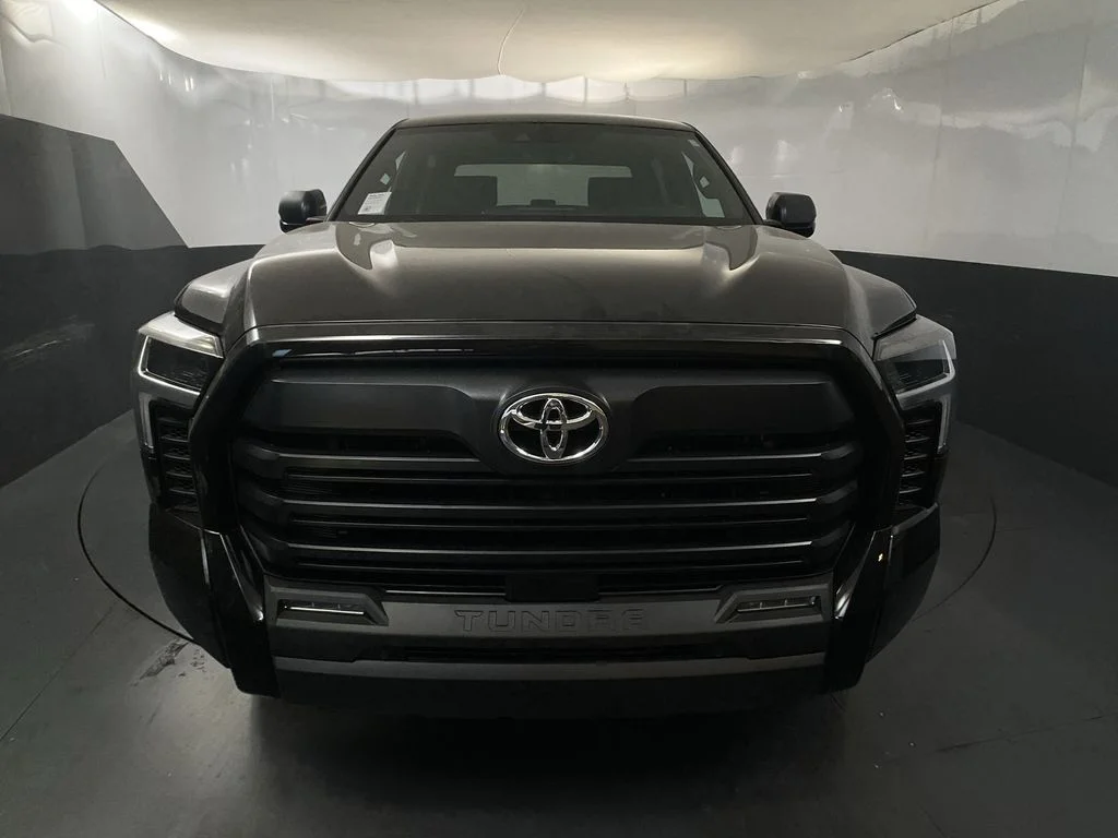 New 2026 Midnight Black Metallic Toyota SR5 image 10