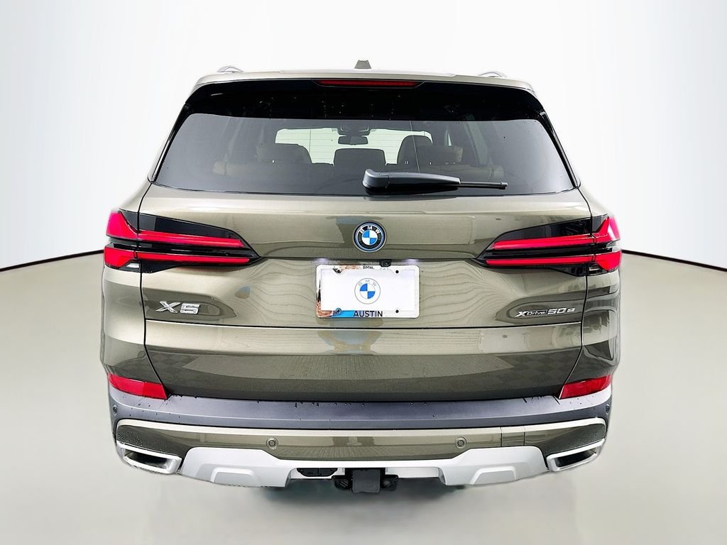 New 2026 Manhattan Green Metallic BMW xDrive50e image 6