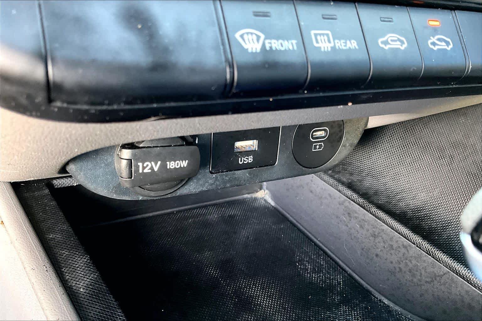 Used 2024 Amazon Gray Hyundai SEL image 34