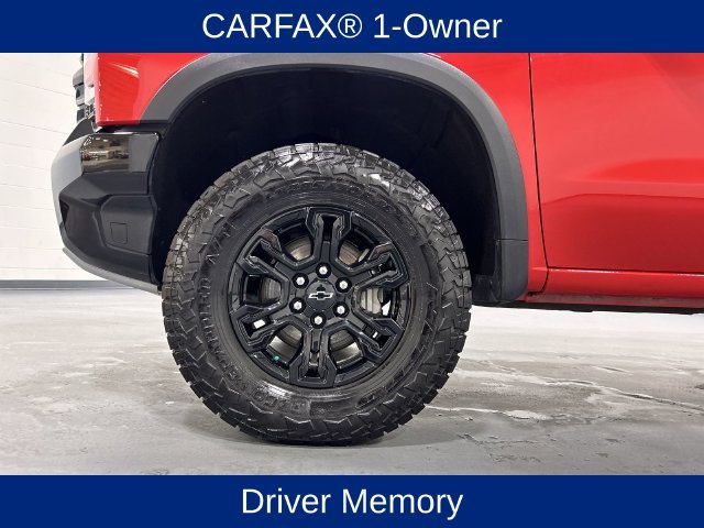 Used 2023 Red Chevrolet ZR2 image 22