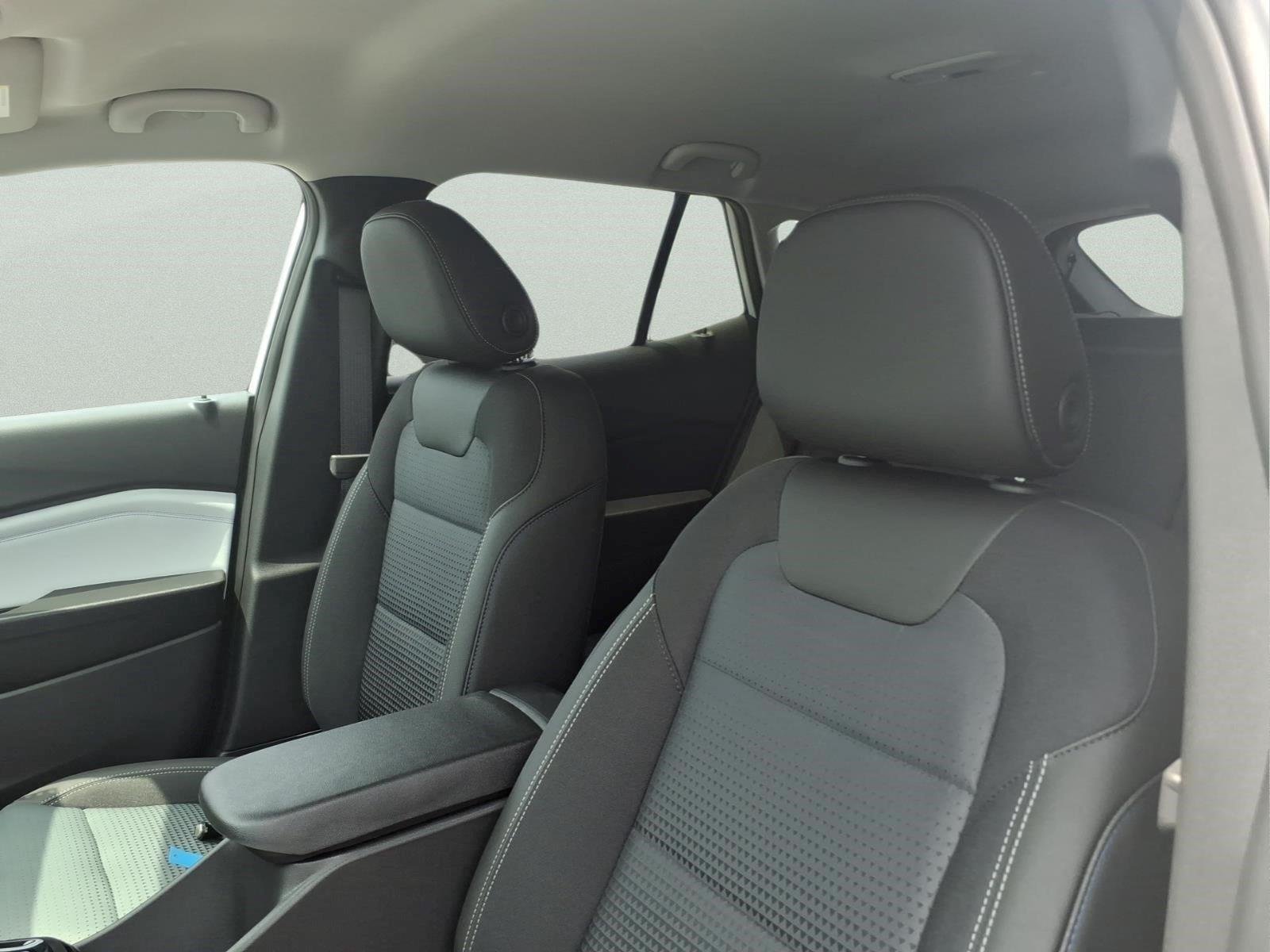 New 2026 Summit White Chevrolet LT image 16