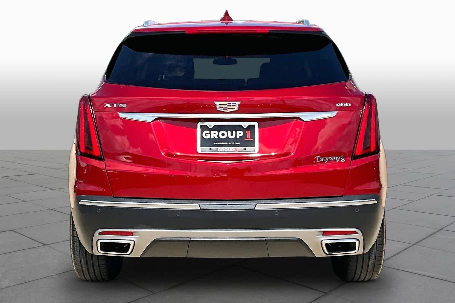 Pre-Owned 2023 Cadillac XT5 FWD Premium Luxury
