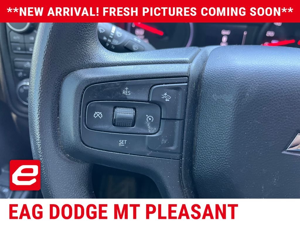 Used 2023 Gray Chevrolet Custom image 8