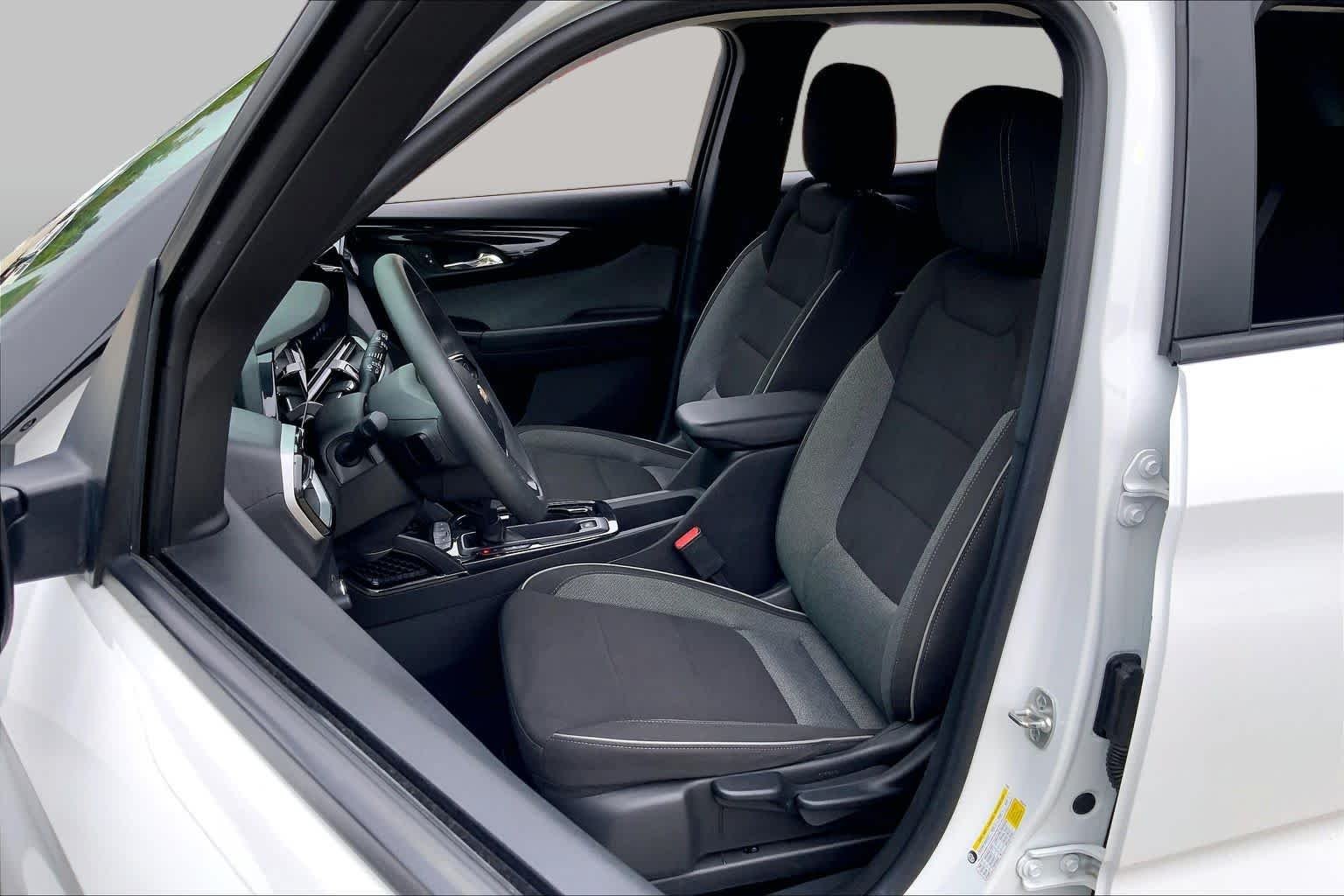 Pre-Owned 2025 Chevrolet Trailblazer LT