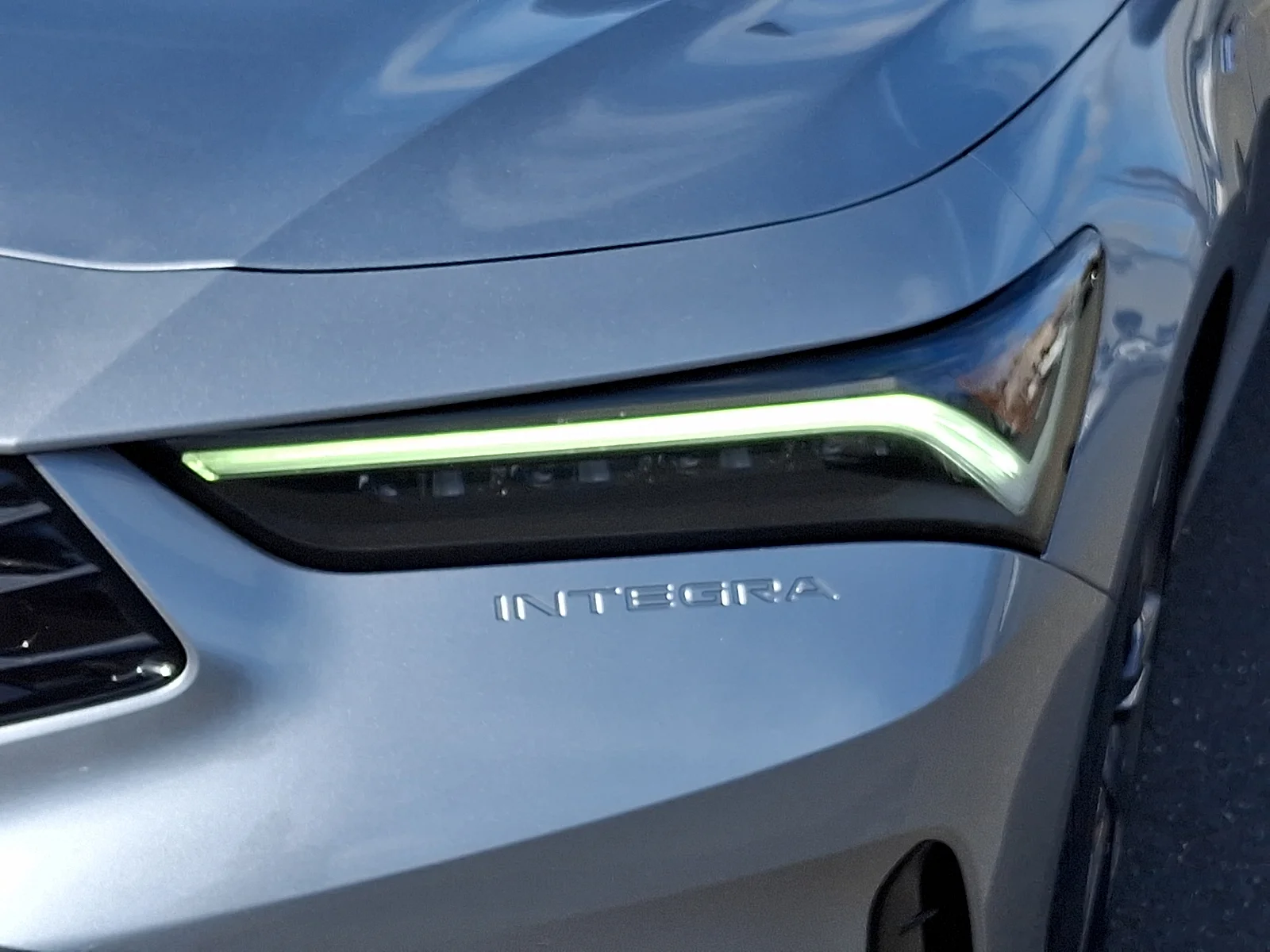 Certified Used 2023 Lunar Silver Metallic Acura A-SPEC image 9