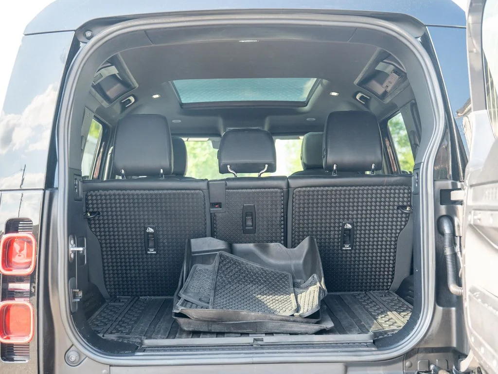 Certified Used 2024 Gray Land Rover X-Dynamic SE image 38