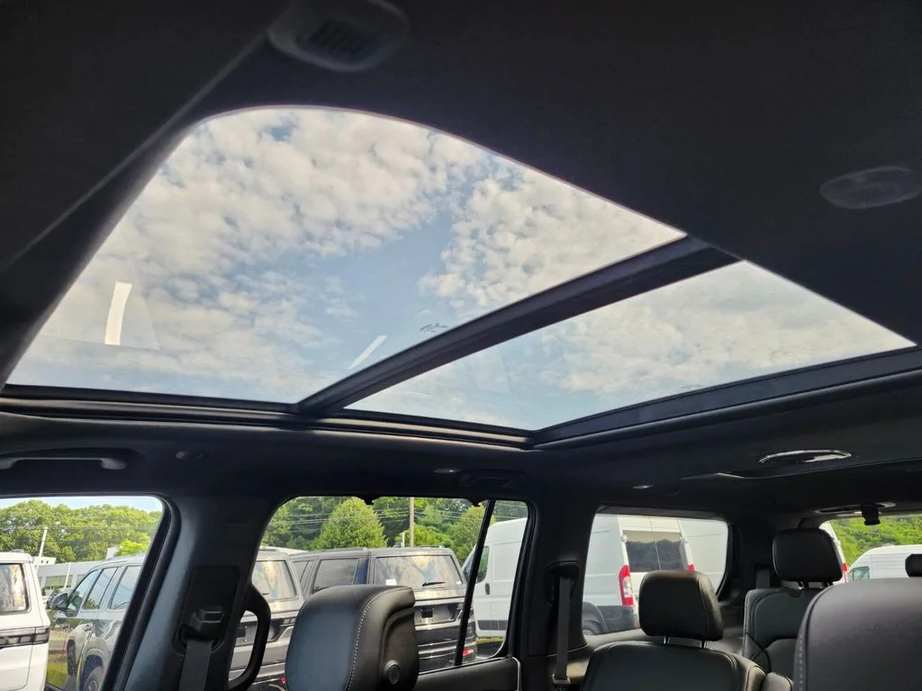 New 2026 Bright White Clearcoat Jeep Limited Reserve image 21
