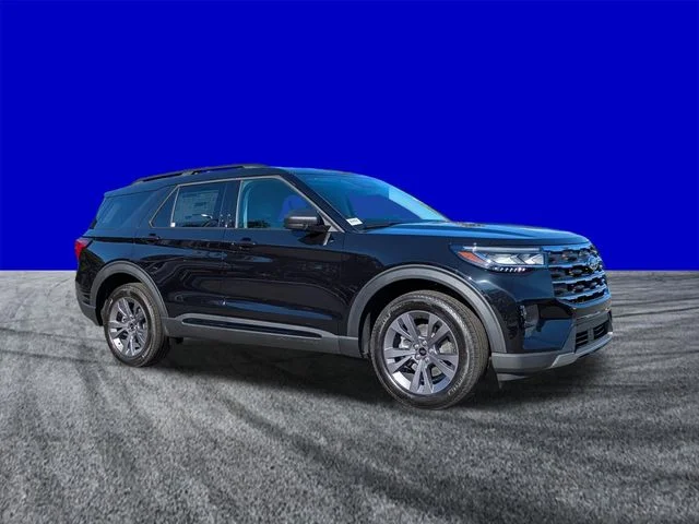 New 2026 Agate Black Metallic Ford Active image 2