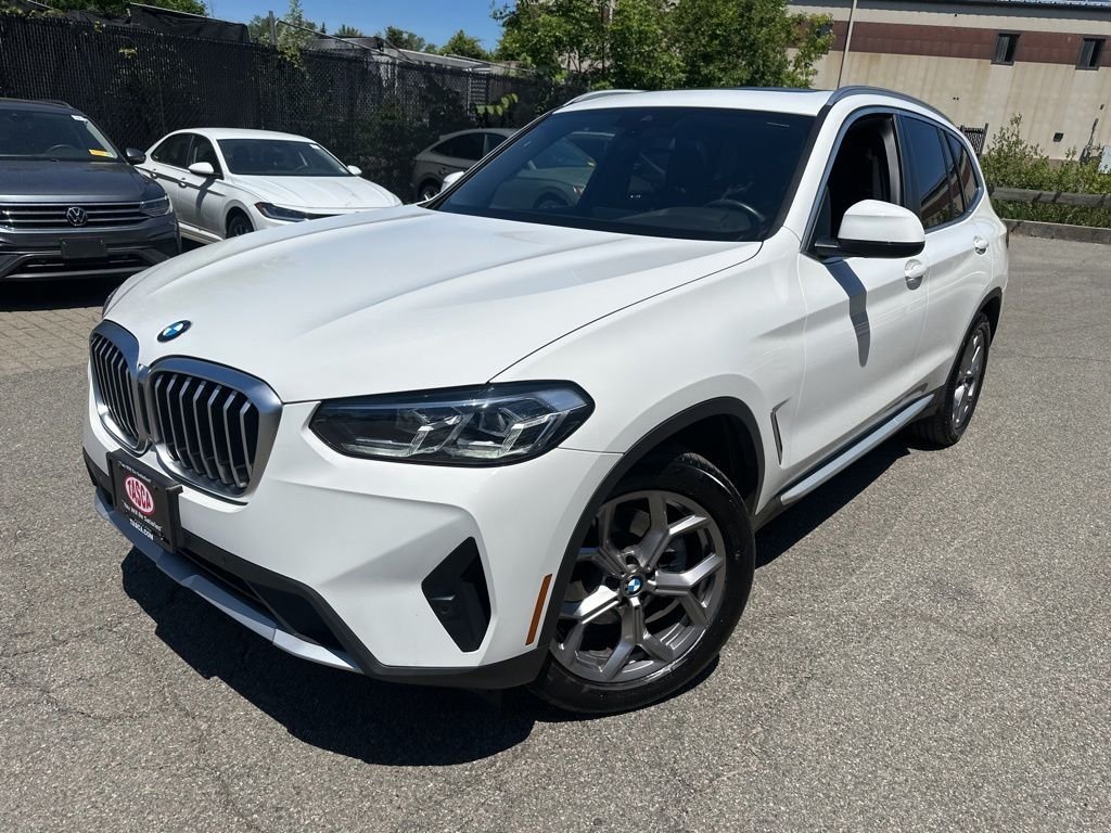 Used 2023 White BMW xDrive30i image 1