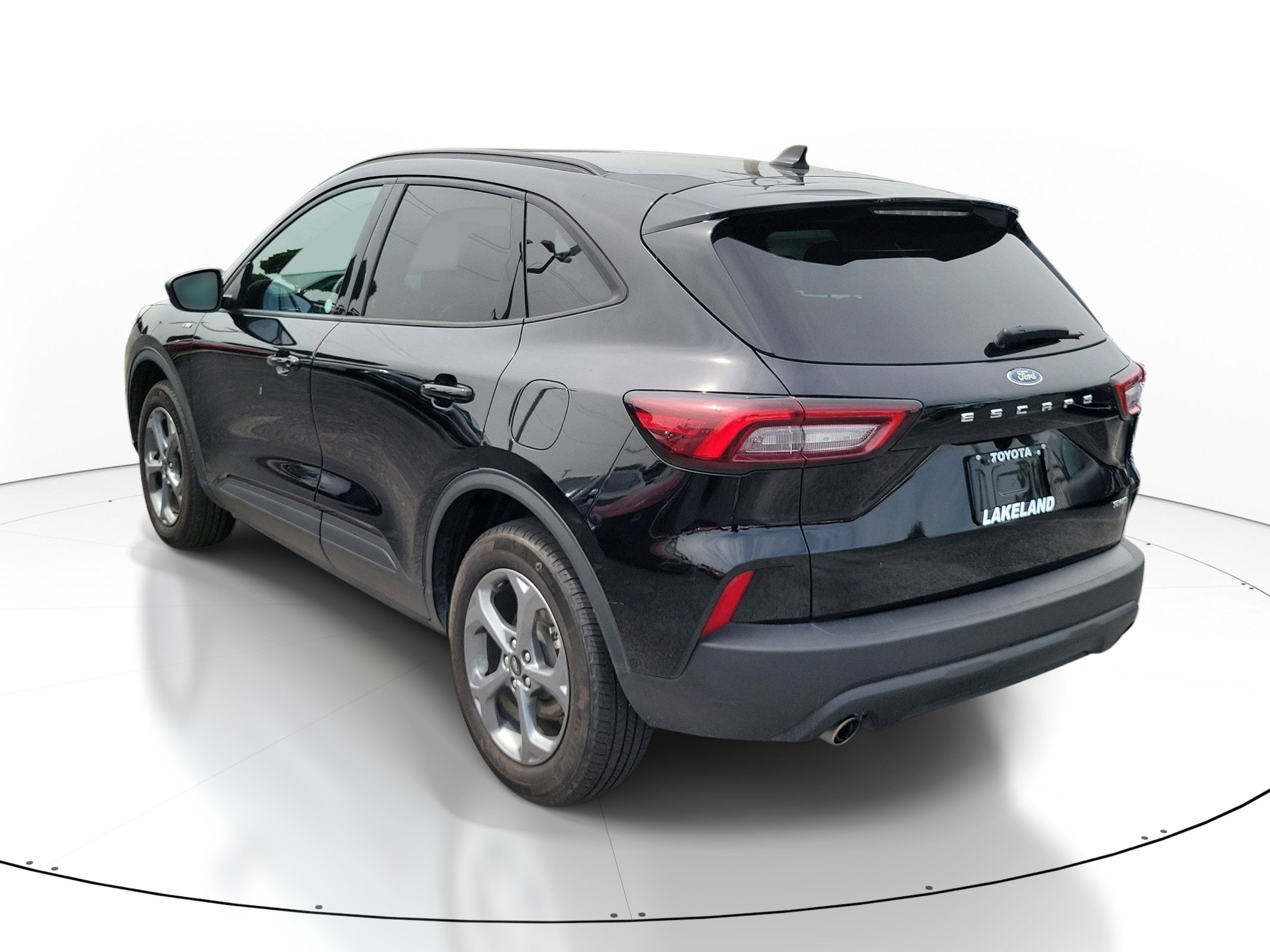 Used 2025 Black Metallic Ford ST-Line image 5