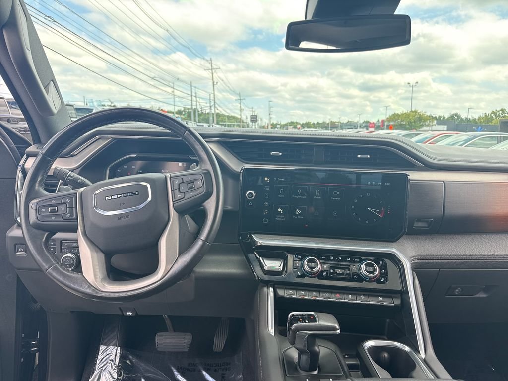 Used 2022 Silver GMC Denali image 15