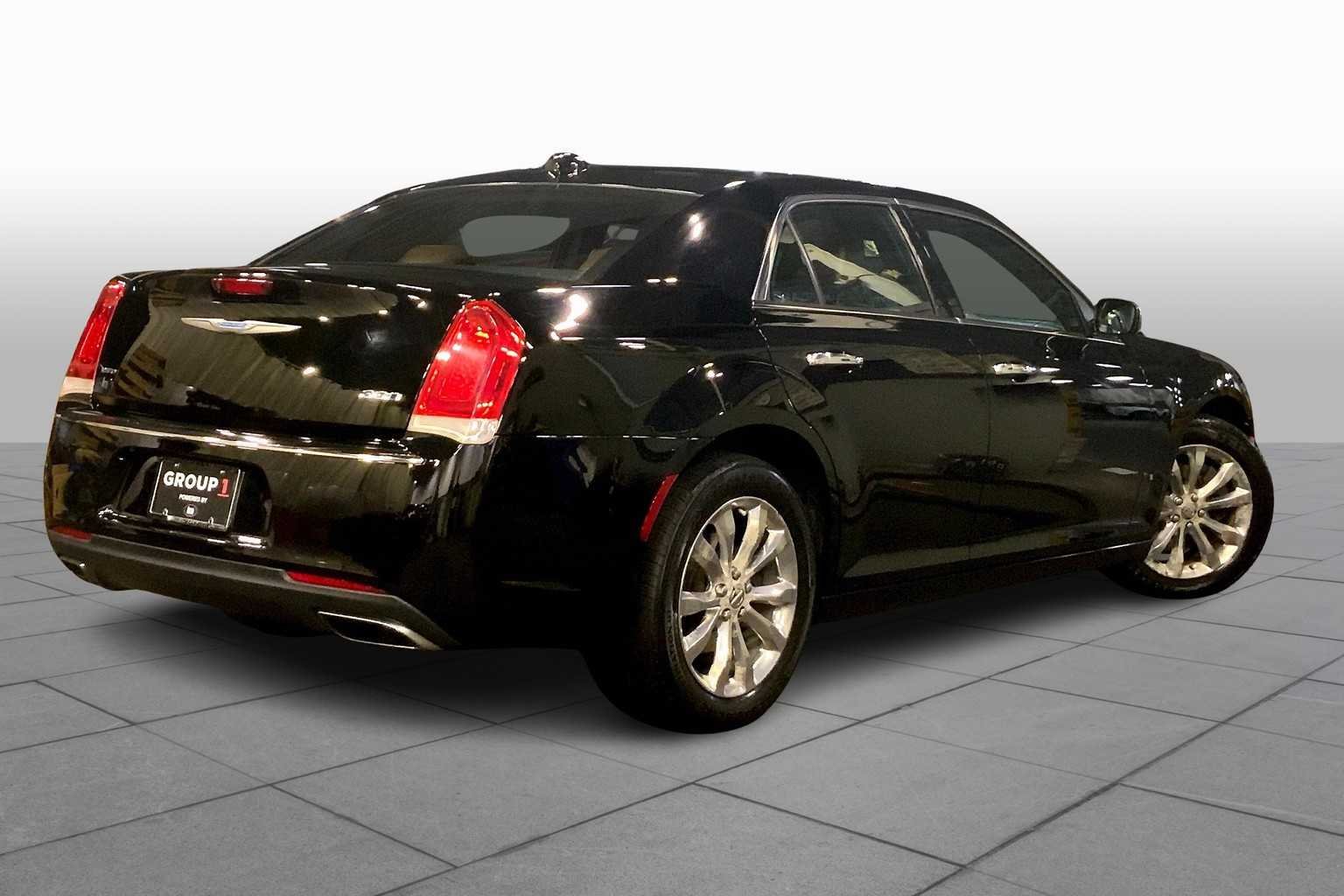 Used 2018 Gloss Black Chrysler Limited image 13