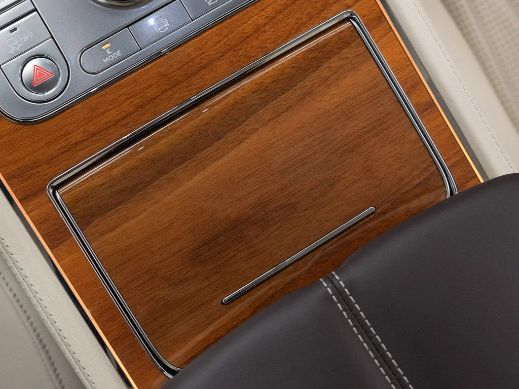 Certified Used 2026 White Sand - by Mulliner Bentley Azure image 37