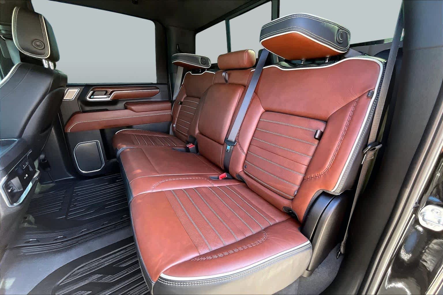 Used 2025 Onyx Black GMC Denali Ultimate image 20