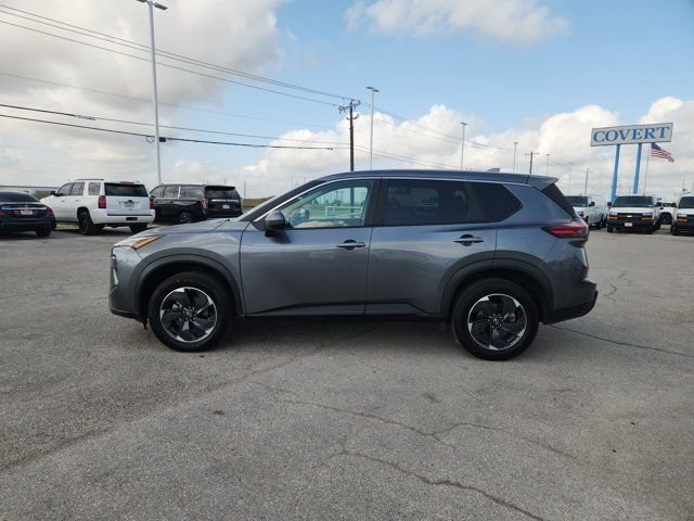 Used 2025 Gray Nissan SV image 4