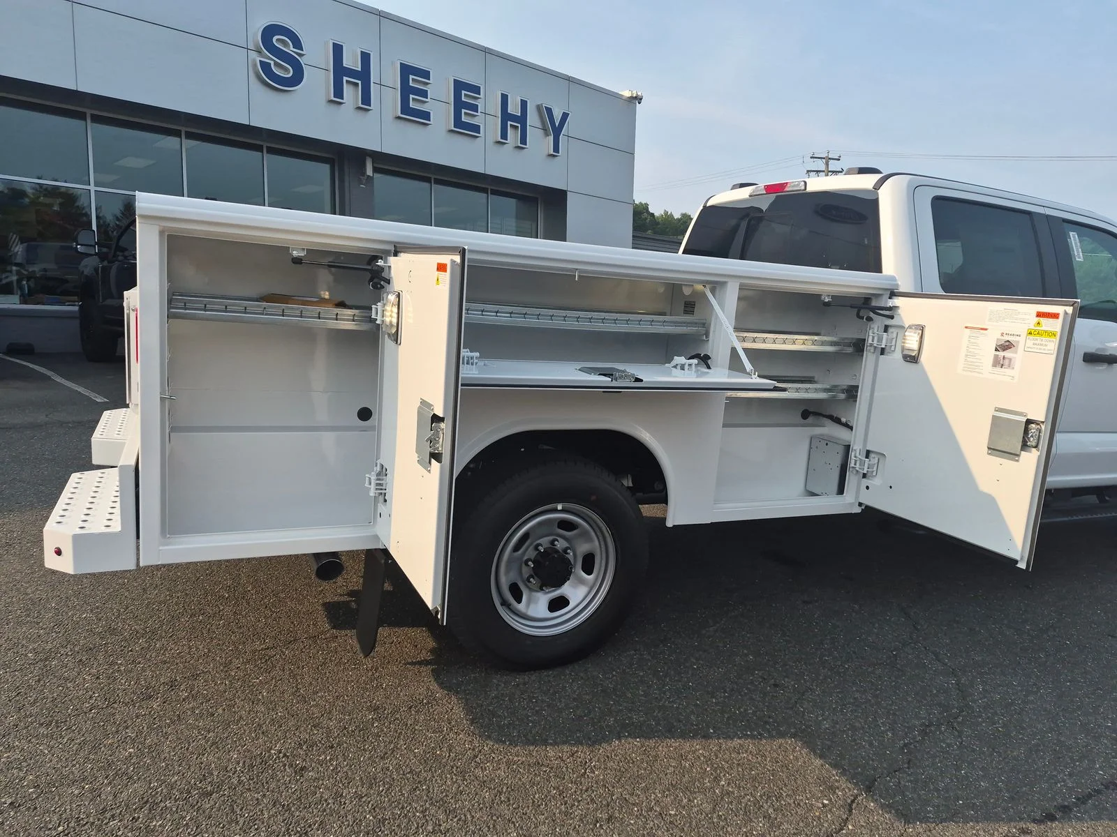 New 2026 Oxford White Ford XL SERVICE BODY image 6