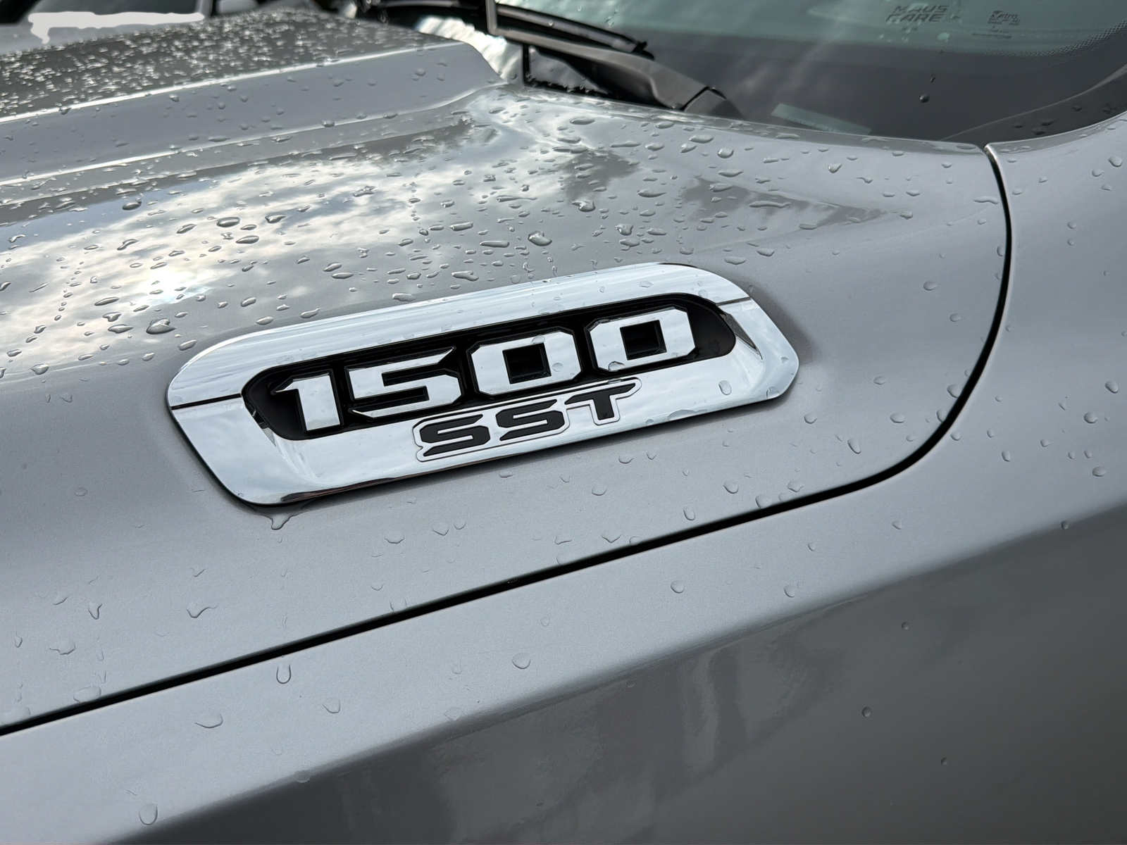 Used 2025 Silver Ram Laramie image 36