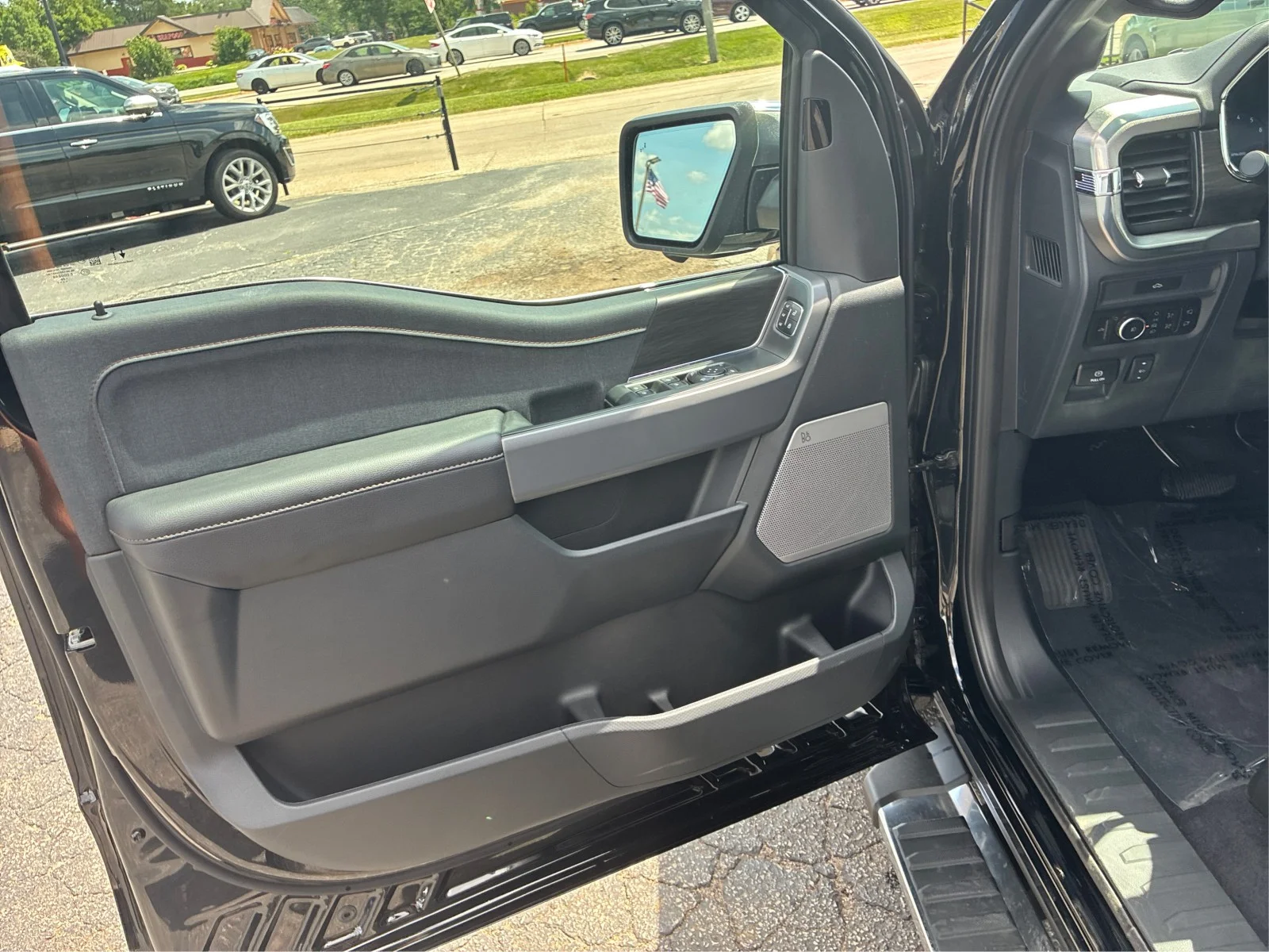 New 2026 Agate Black Metallic Ford Lariat® image 18