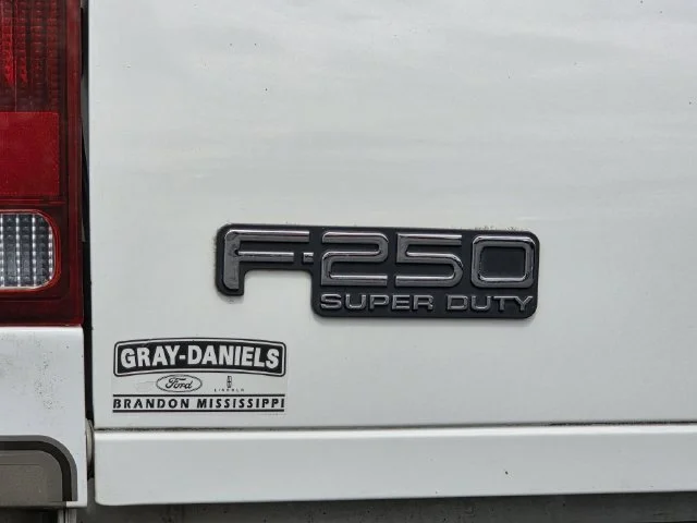 Used 2003  Ford Lariat image 30