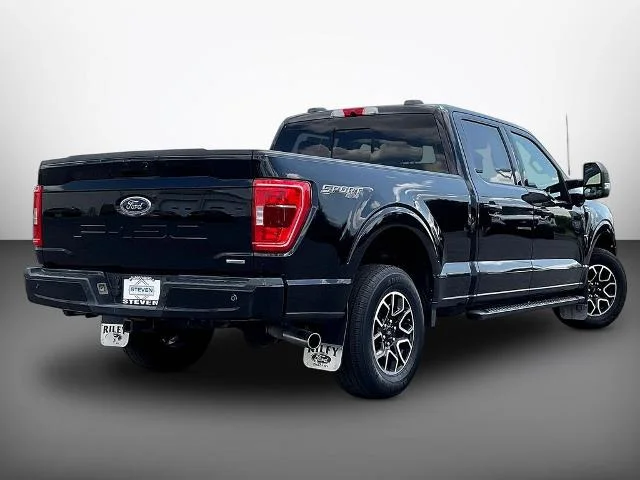Used 2022 Agate Black Metallic Ford XLT image 46