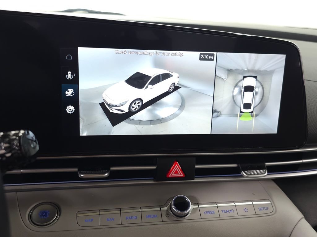 2024 Hyundai Elantra Limited - Photo 31