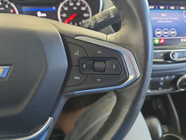 Used 2021 White Chevrolet LT image 18