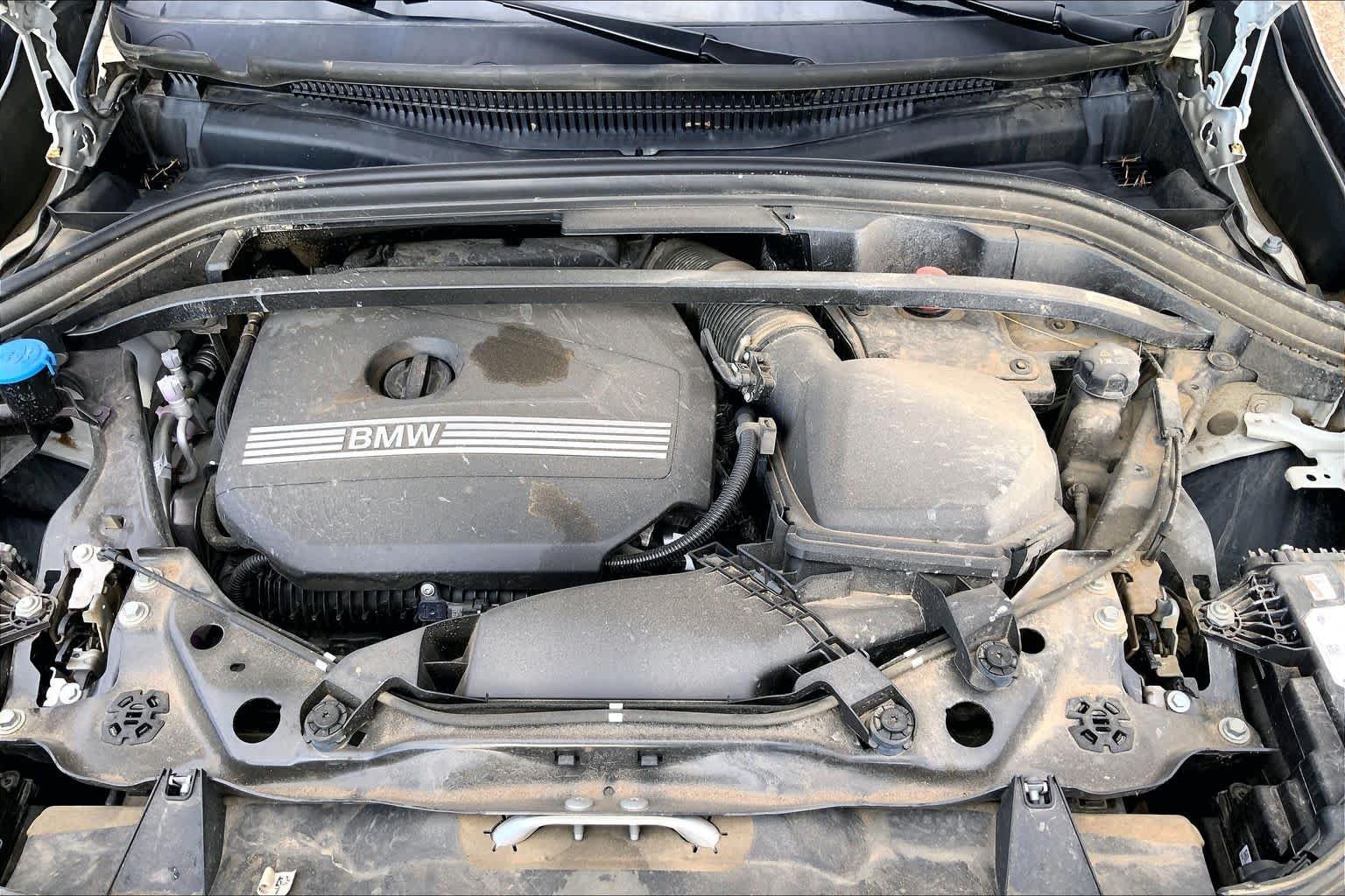 Used 2025 Alpine White BMW xDrive28i image 32