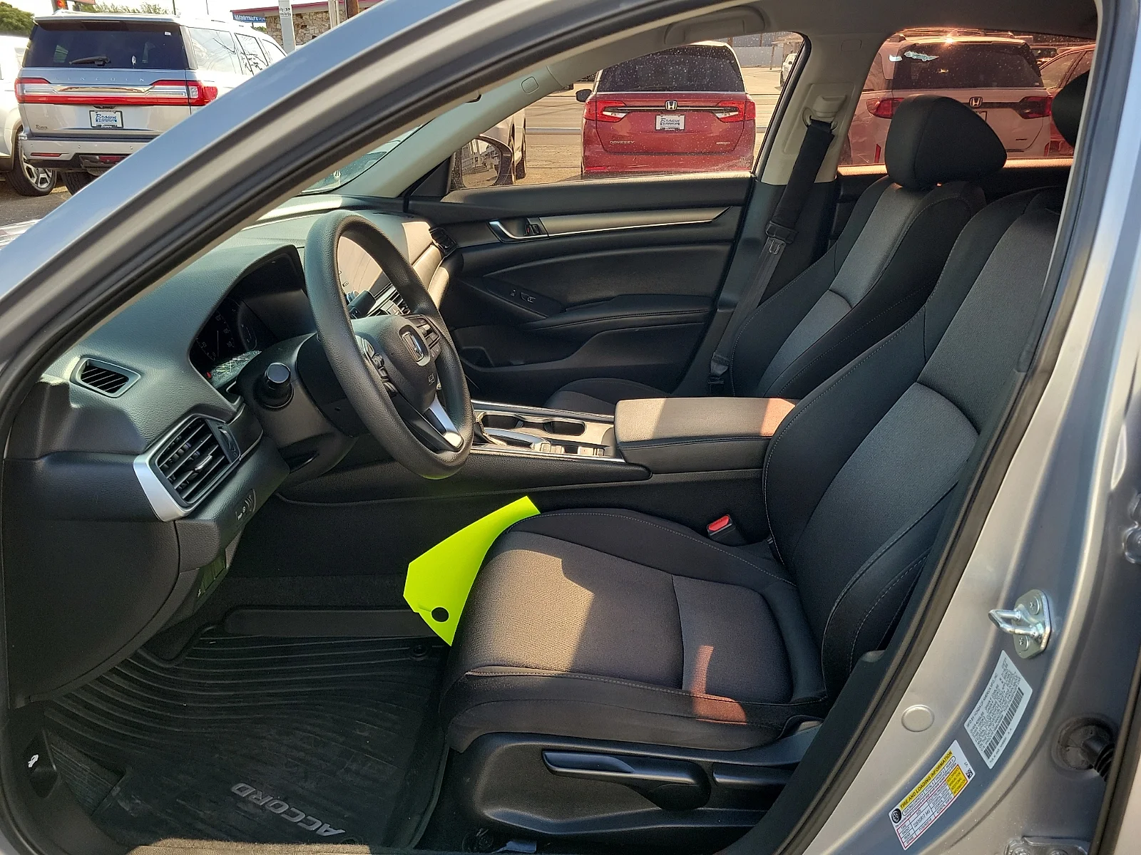 Used 2021 Lunar Silver Metallic Honda LX image 18