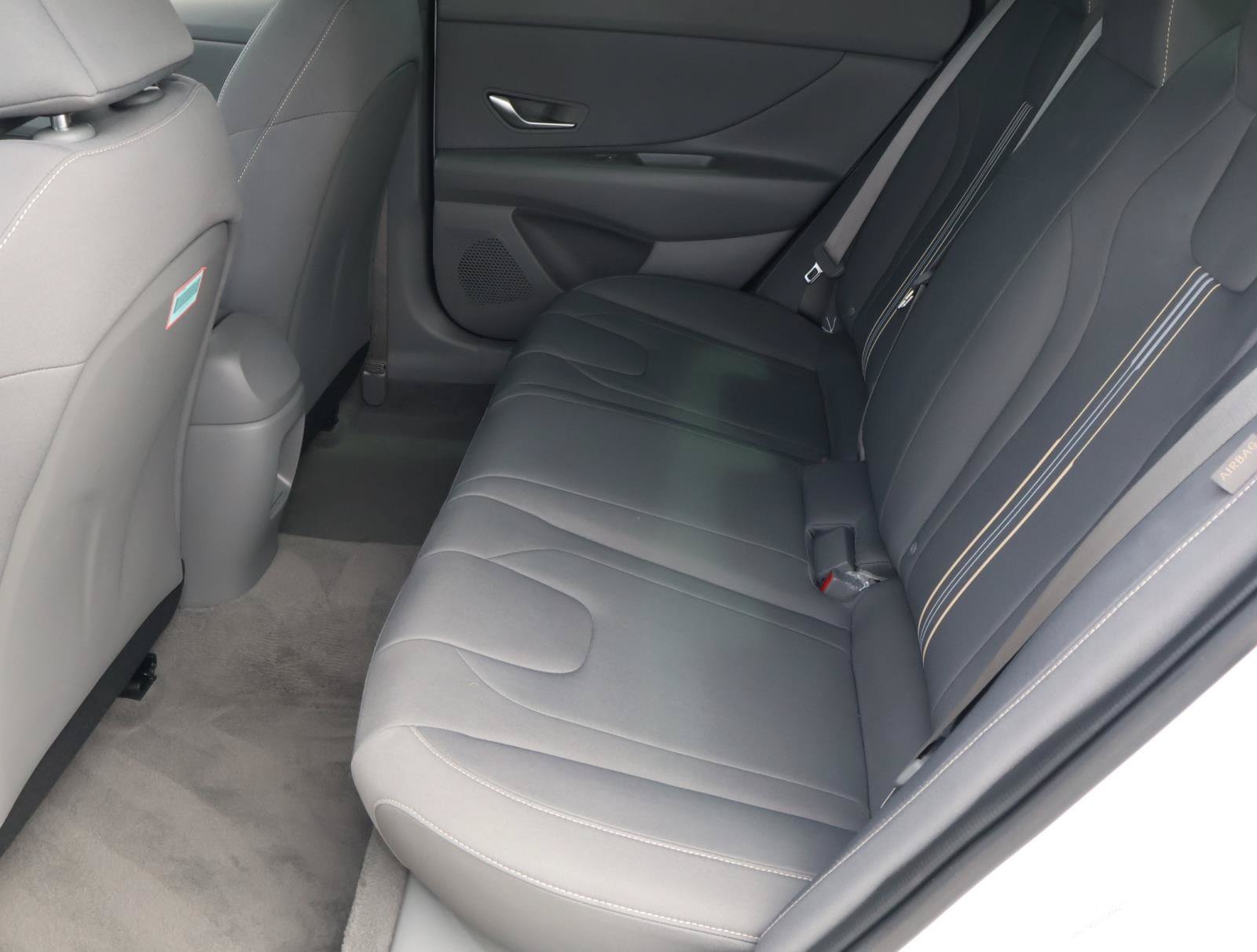 Used 2025 Serenity White Hyundai SEL Sport image 18