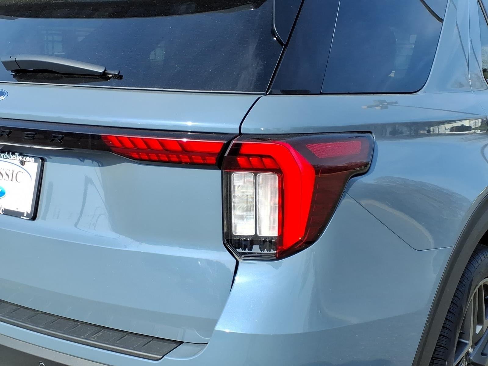New 2026 Vapor Blue Metallic Ford ST-Line image 18