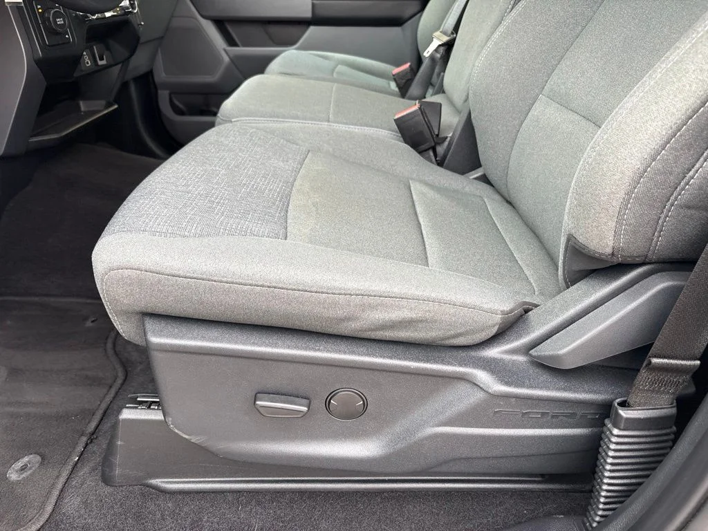 Used 2025 White Ford XLT image 11