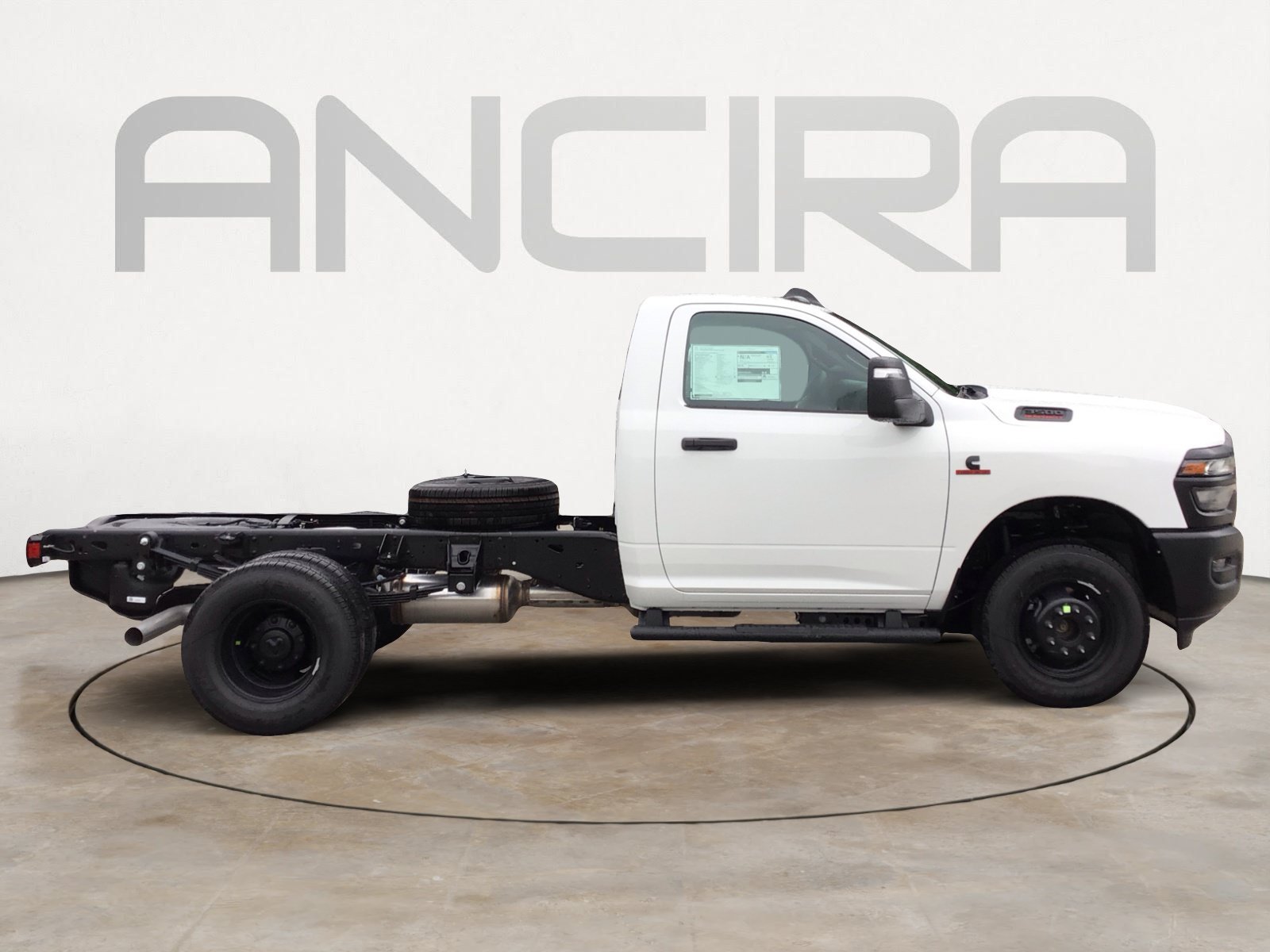 New 2026 Bright White Clearcoat RAM Tradesman image 10