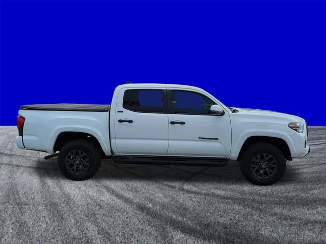 Certified Used 2022 White Toyota SR5 image 3