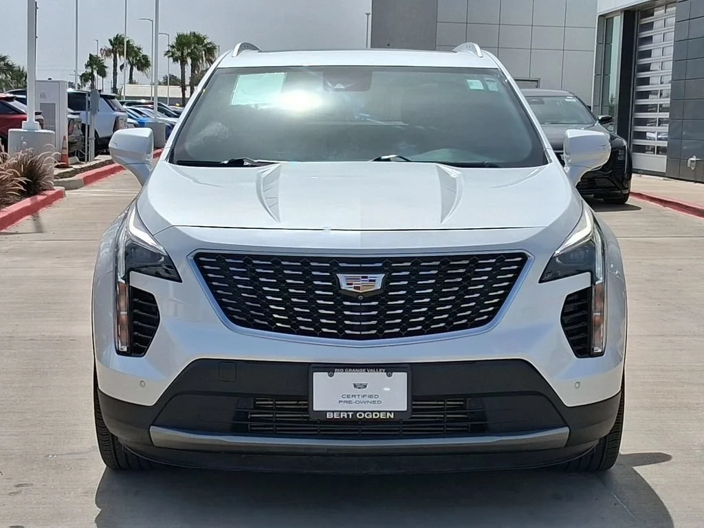 Used 2022 Crystal White Tricoat Cadillac Premium Luxury image 2