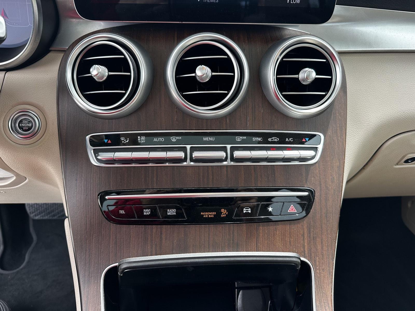 2022 Mercedes-Benz GLC GLC300 - Photo 16