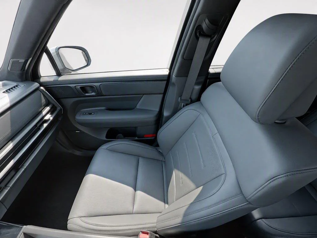 Used 2026 Atlantis Blue Hyundai Calligraphy image 15