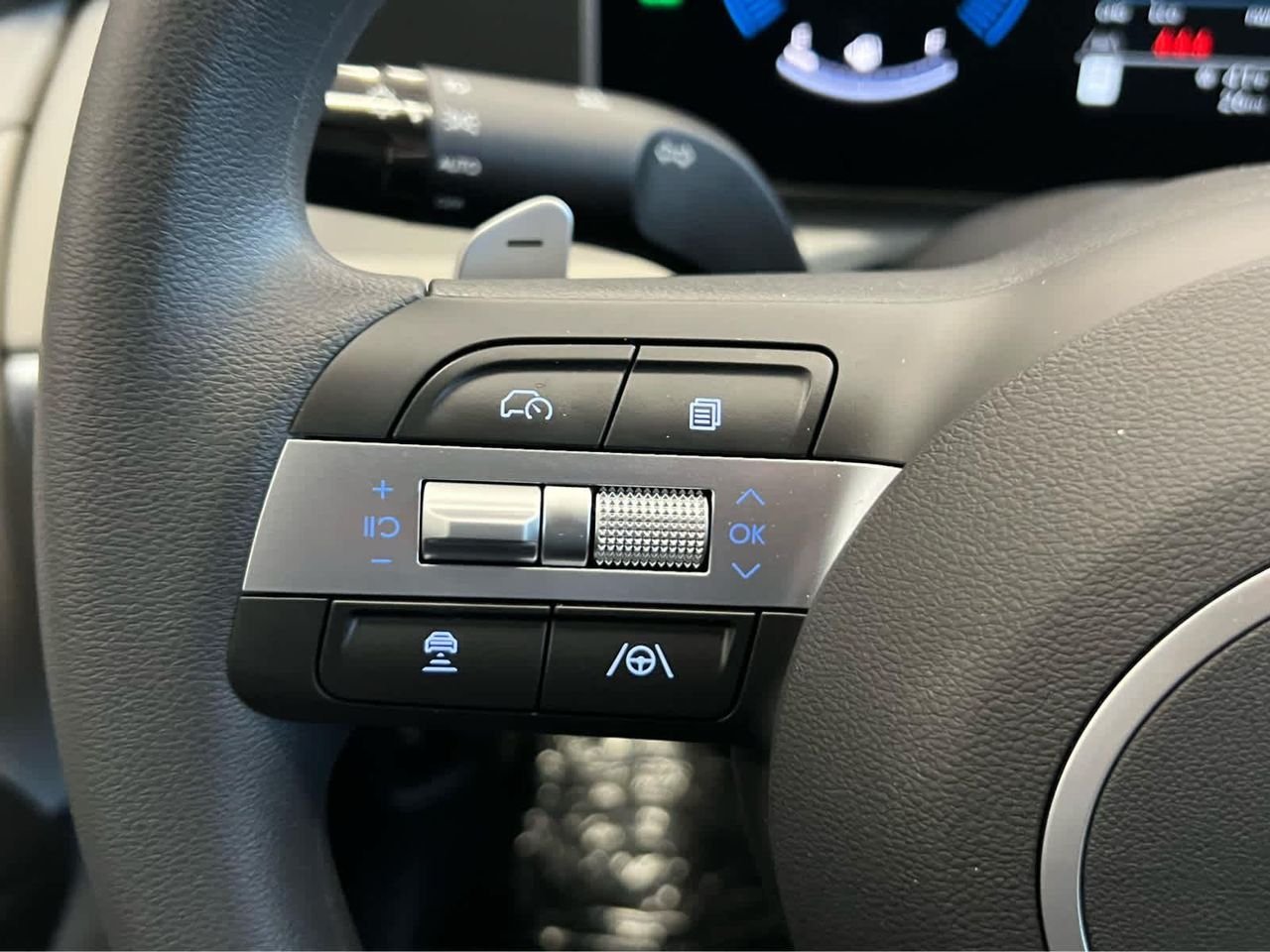 New 2026 Amazon Gray Hyundai SEL image 36
