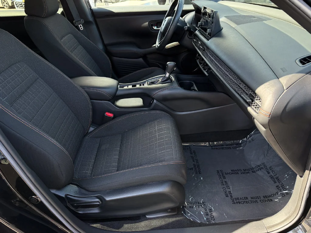 Used 2024  Honda Sport image 16