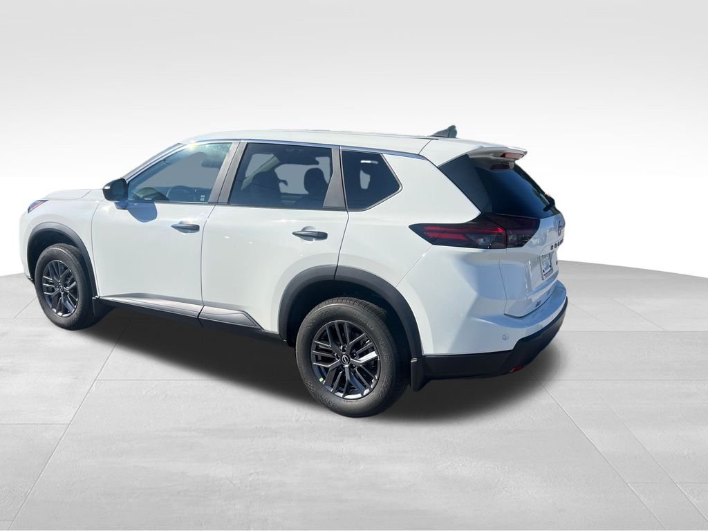 2026 Nissan Rogue S photo 3