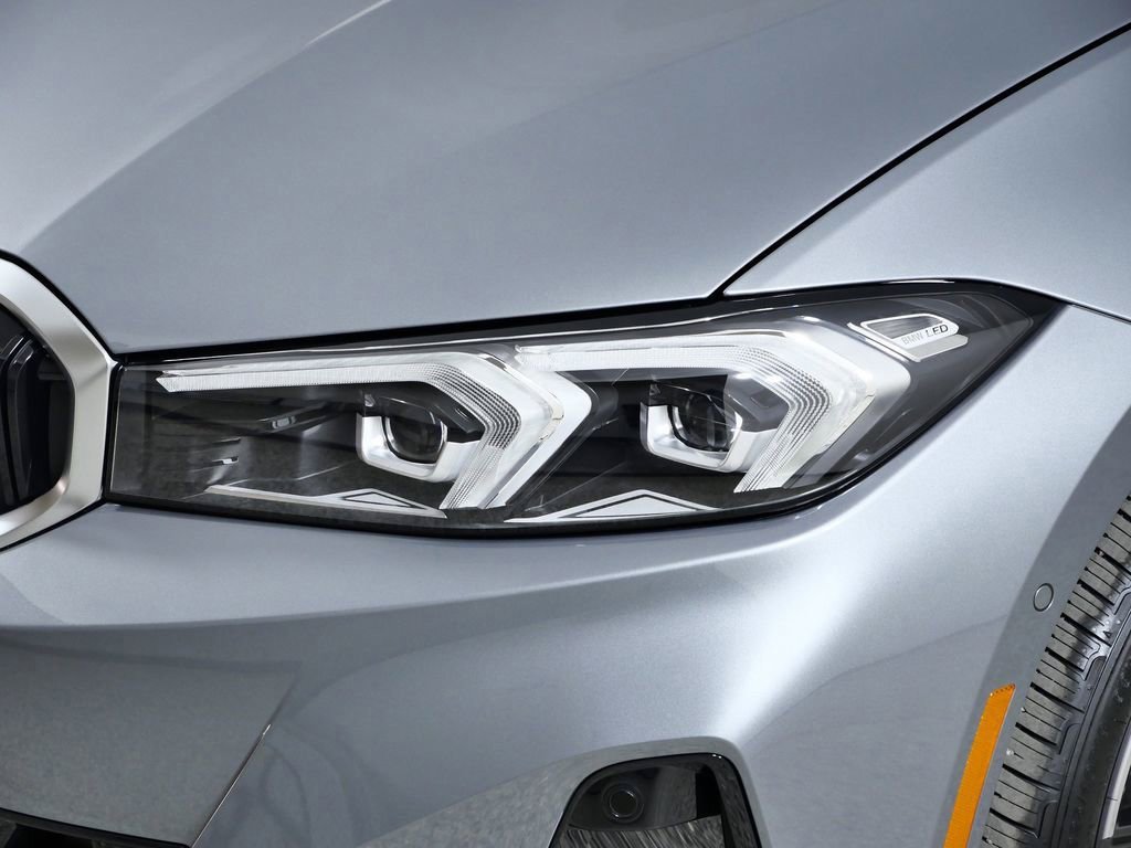 Used 2026 Skyscraper Grey Metallic BMW 330i xDrive image 4