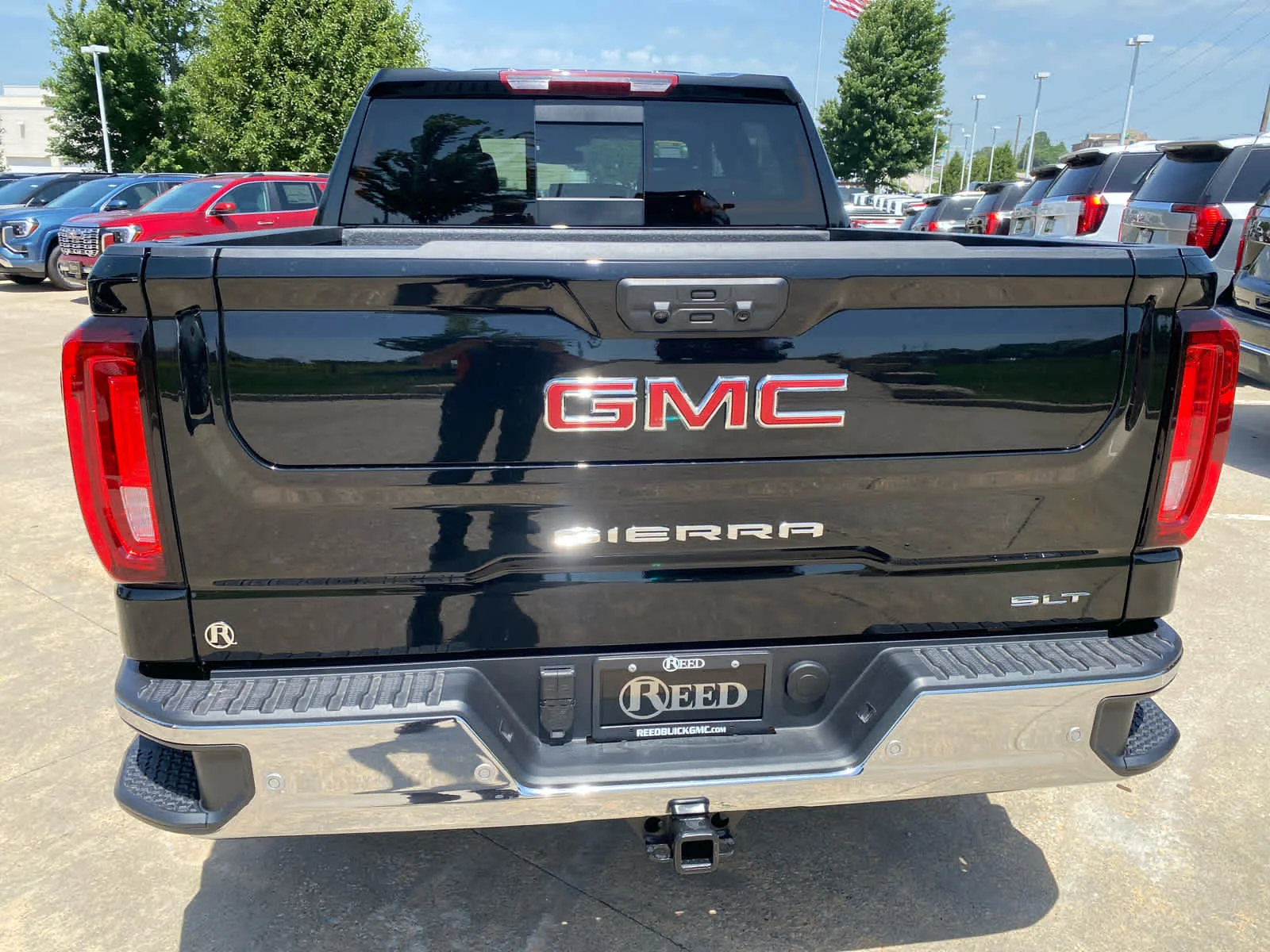 New 2026 Onyx Black GMC SLT image 28