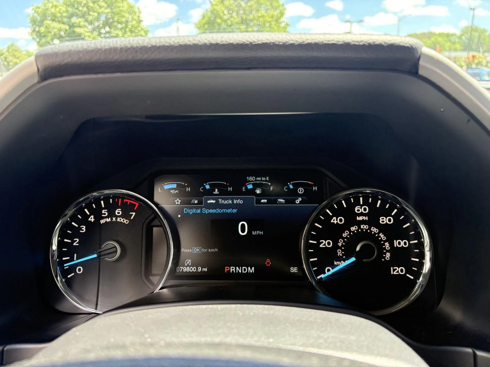 Used 2018 Magnetic Ford LARIAT image 13
