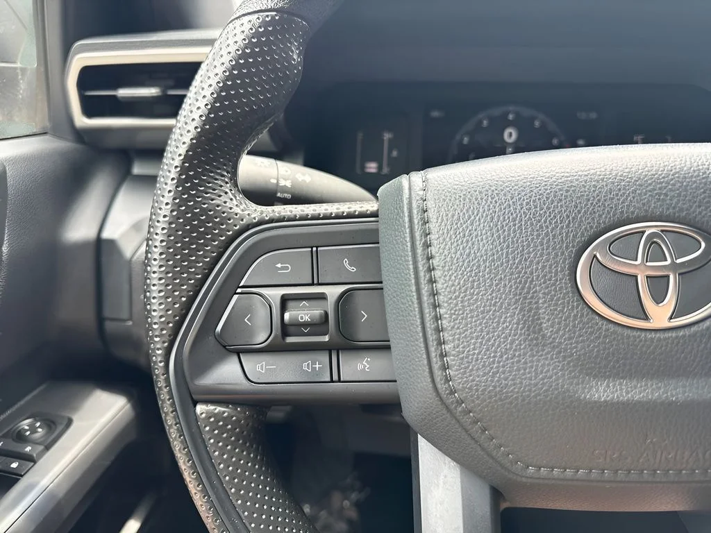 Used 2025 White Toyota SR image 13