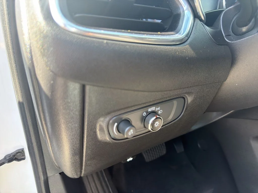 Used 2023 Summit White Chevrolet LT image 12