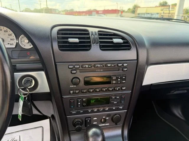 Used 2003 Black Ford Base image 22