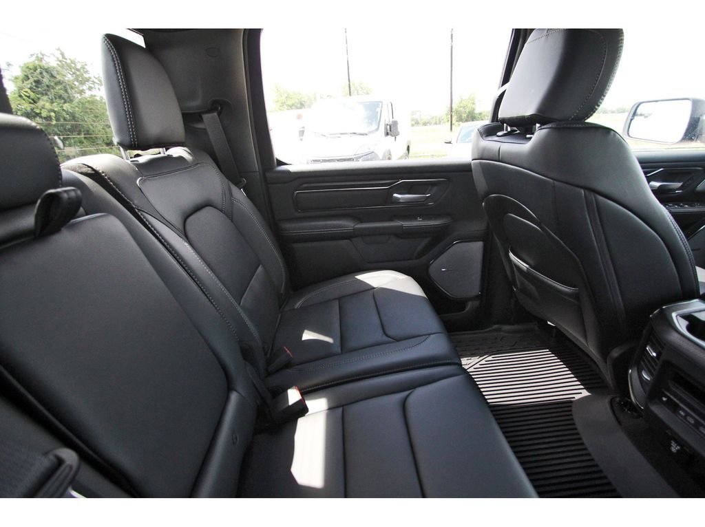 New 2026 Diamond Black Crystal Pearl-Coat Exterior Paint RAM Rebel image 10