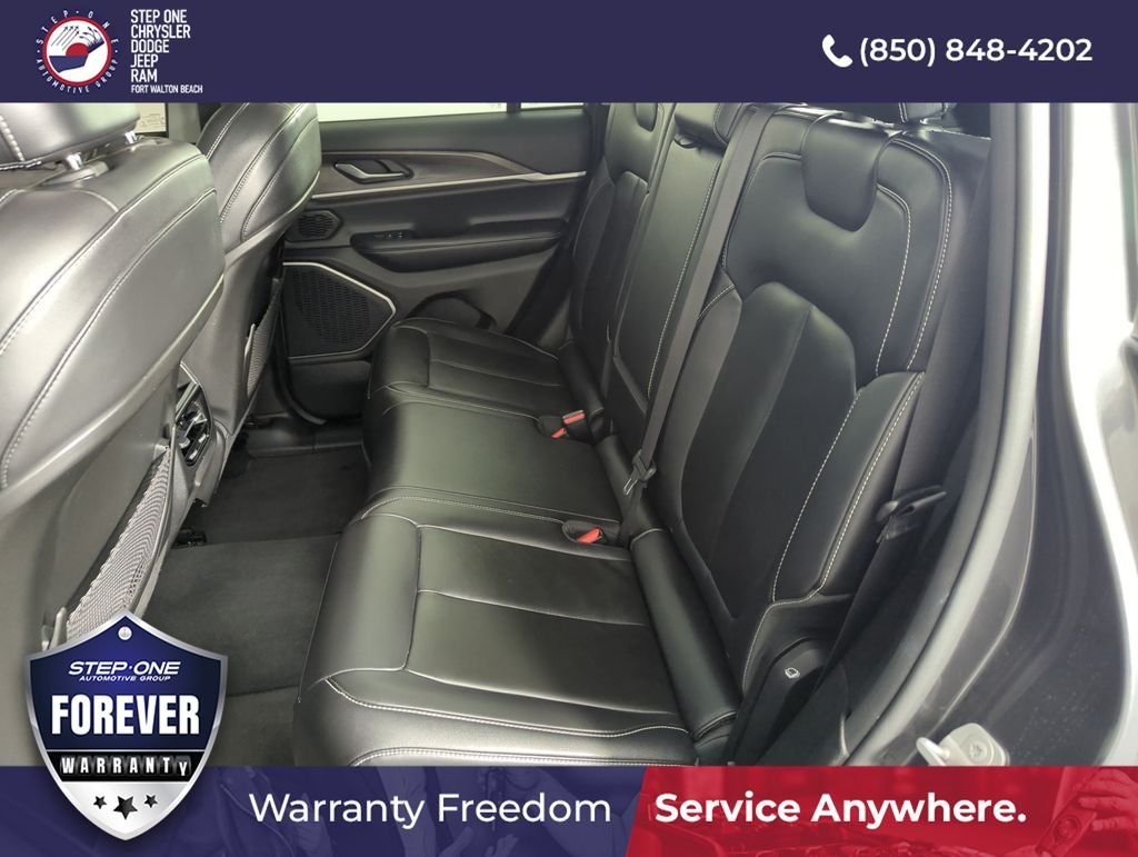 Used 2022 Gray Jeep Limited image 29